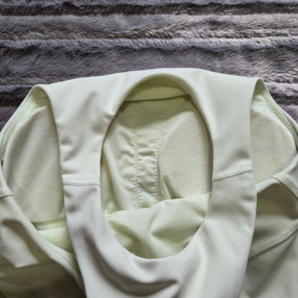 ❌️SOLD❌️ Lululemon Invigorate Training Tank Top - Light Green - Picture 5 of 9